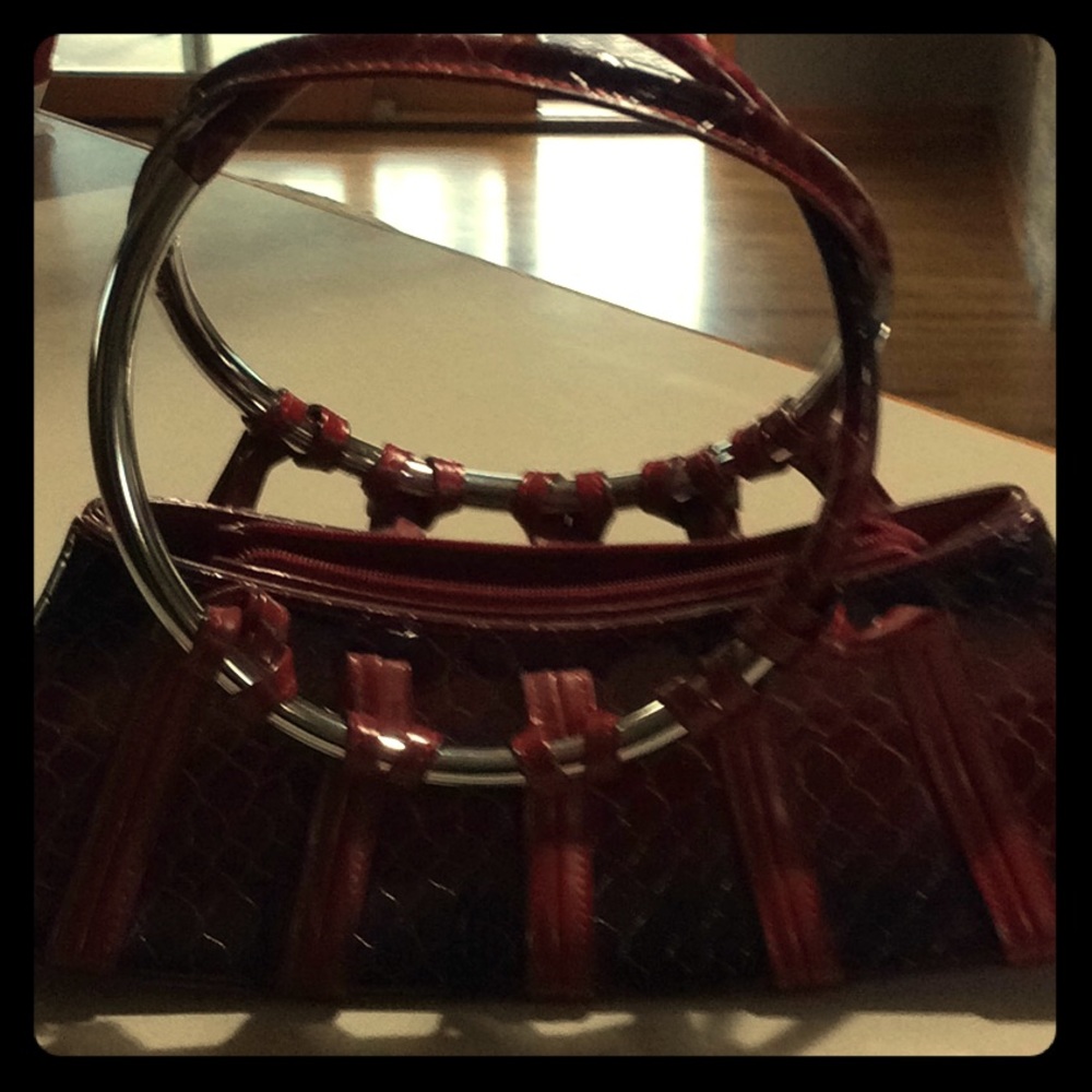 Poly vinyl croc pattern handbag